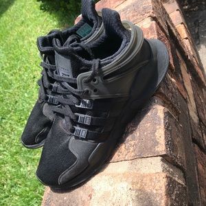 BLACK ADIDAS EQT SUPPORT ADV J